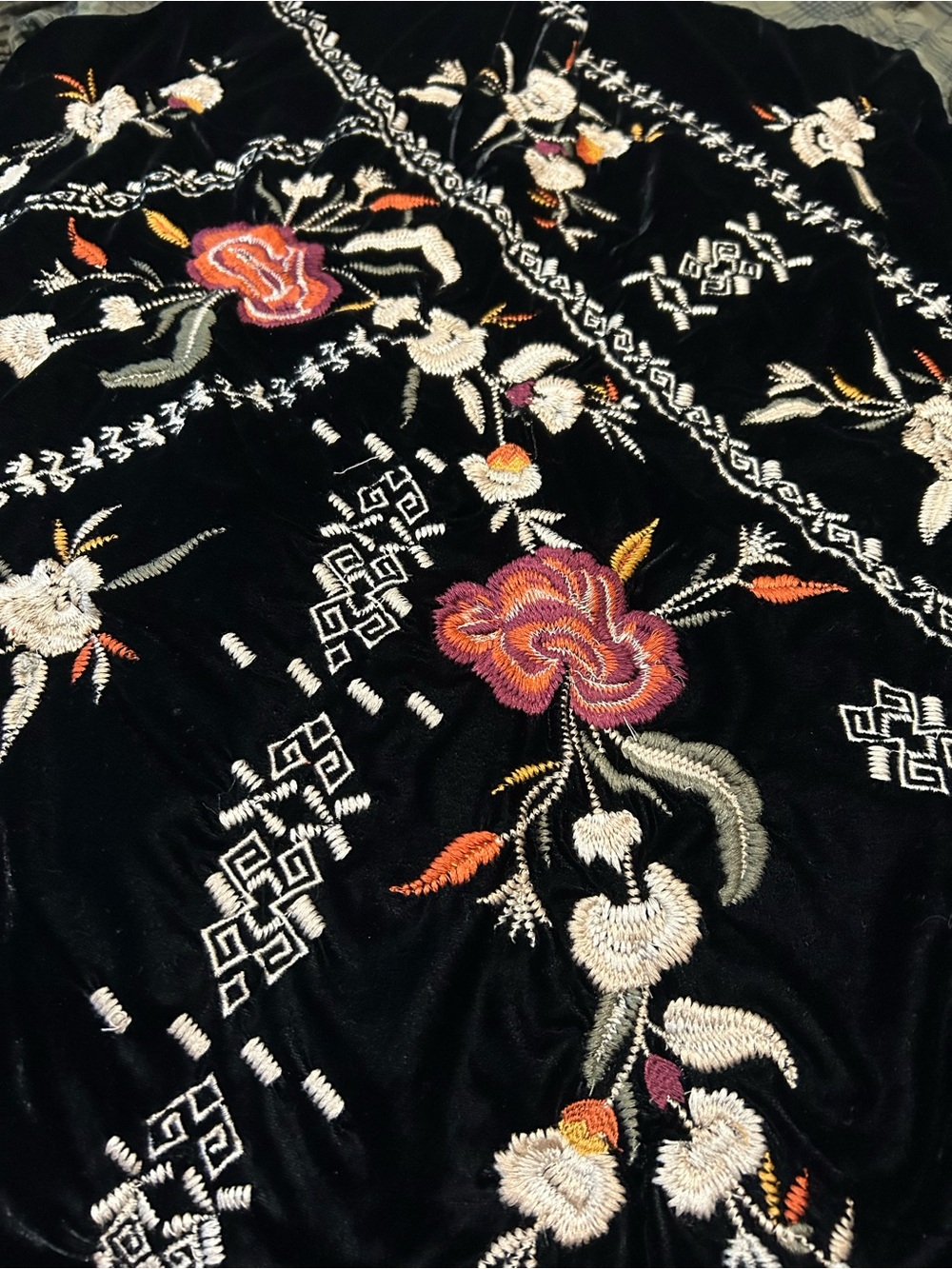 Kyla Seo Embroidered Floral Velvet Mix-Media shirt XL Anthropologie - Picture 9 of 10